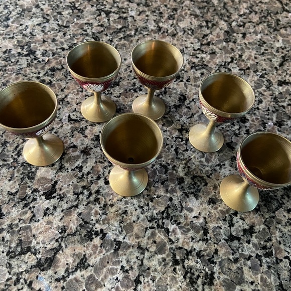 Set of six Moroccan tiny tea cups with tray - Picture 2 of 3